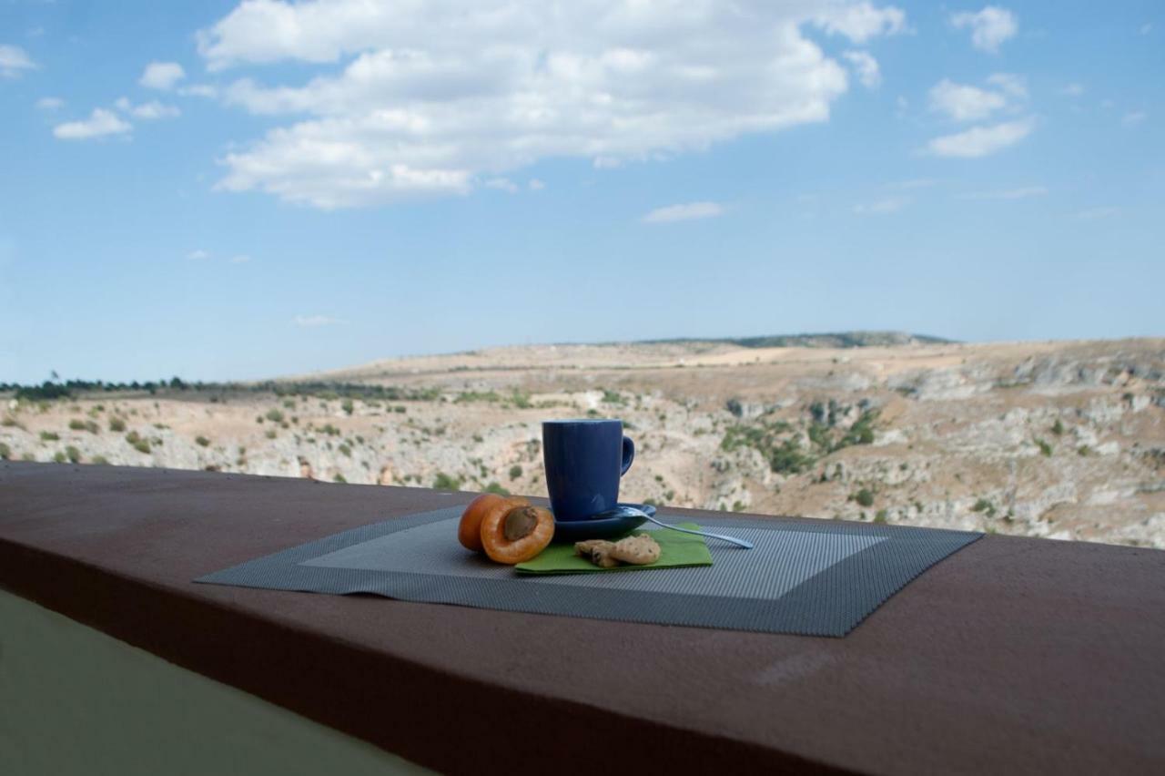 Uno Sguardo Sui Sassi Bed and Breakfast Matera Buitenkant foto